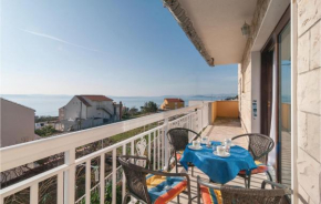  Two-Bedroom Apartment Podstrana with Sea View 08  Подстрана